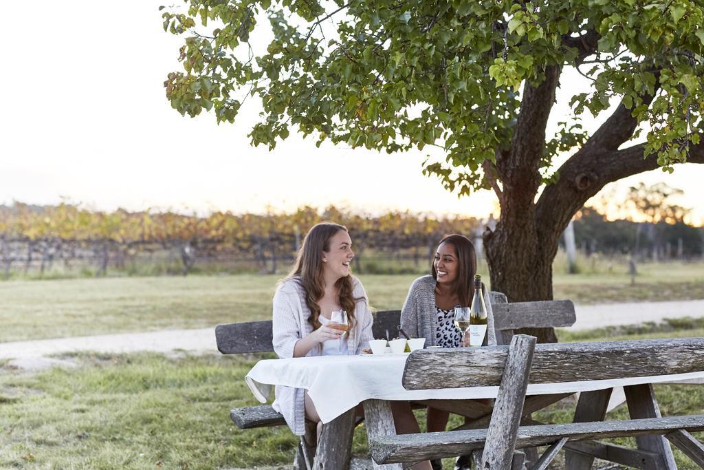 Aparthotel Ridgemill Estate Stanthorpe Esterno foto